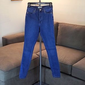 High-waisted skinny